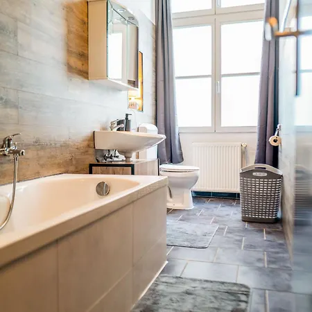 #112 Moderne Altstadt Im Herzen Von Remscheid-lennep 雷姆沙伊德